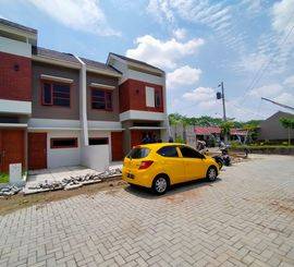 Rumah siap huni 2 lantai di kawasan perumahan berkembang