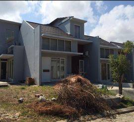 Rumah Posisi Hook Jalan,Dijual Cpat diPerumhn. elite Hrga NEGO