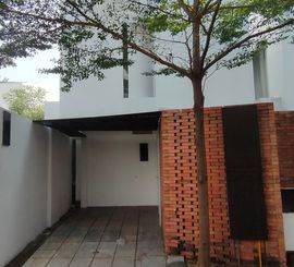 Rumah 2 lantai beranda mas di kota bekasi