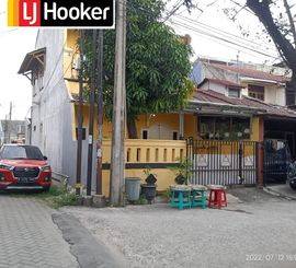 265 Di sewakan rumah di boulevar hijau harapan indah