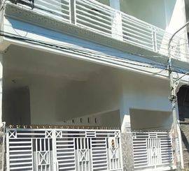 DIJUAL RUMAH SIAP HUNI SETRO BARU UTARA SURABAYA DEKAT SURAMADU