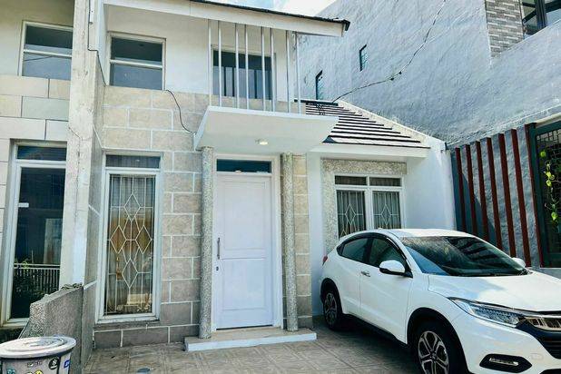 Rumah baru selesai renov di komplek pinus regency jl soekarno hatta 850 Juta