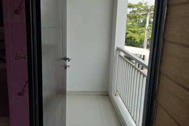 Rumah Minimalis 2 Lantai Dan Siap Huni Yang Lokasinya Di Dekat Terminal Cicaheum, Kota Bandung