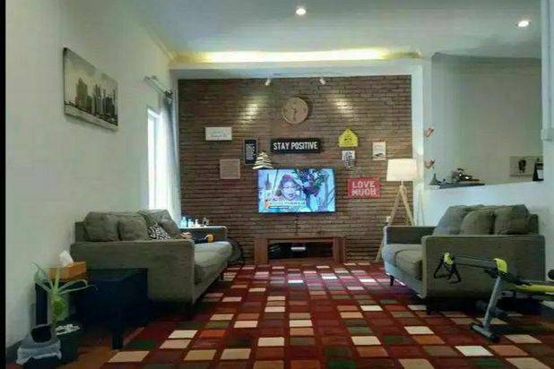 Dijual Rumah Desain Minimalis 1,5 Lantai Dan Siap Huni Yang Lokasinya Di Daerah Cisaranten, Sayap Arcamanik Kota Bandung