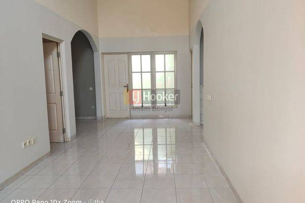 Sewa Rumah Siap Huni, Aman Dan Nyaman. Graha Padma, Semarang Barat - 8191