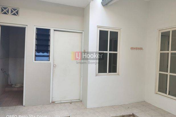 Sewa Rumah Siap Huni, Aman Dan Nyaman. Graha Padma, Semarang Barat - 8191