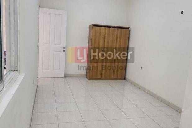 Sewa Rumah Siap Huni, Aman Dan Nyaman. Graha Padma, Semarang Barat - 8190