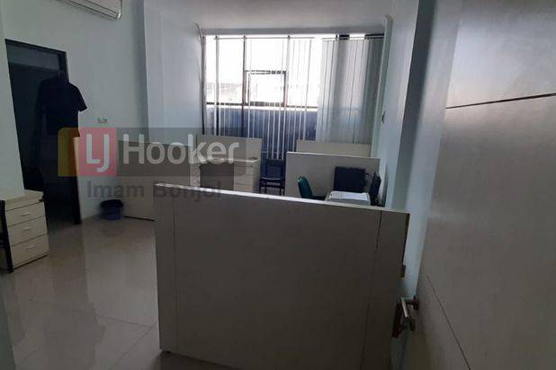 Jual Ruko Siap Pakai. Strategis Tengah Kota. Jl. MT. Haryono Semarang - 4581