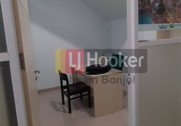 Jual Ruko Siap Pakai. Strategis Tengah Kota. Jl. MT. Haryono Semarang - 4581