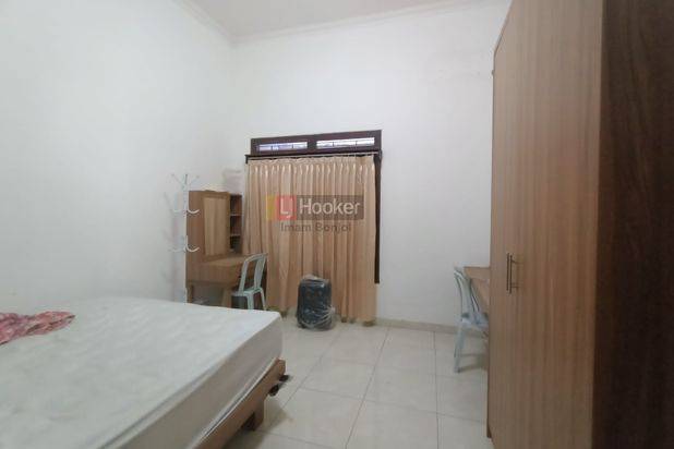 Sewa Rumah Siap Huni. Nyaman Strategis Jl. Sompok Semarang - 8220