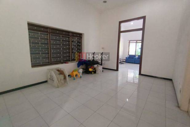 Sewa Rumah Siap Huni. Nyaman Strategis Jl. Sompok Semarang - 8220