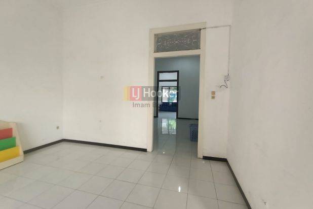 Sewa Rumah Siap Huni. Nyaman Strategis Jl. Sompok Semarang - 8220
