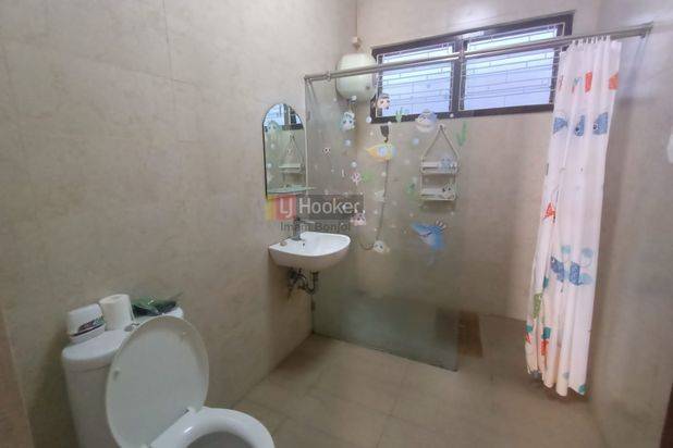 Sewa Rumah Siap Huni. Nyaman Strategis Jl. Sompok Semarang - 8220