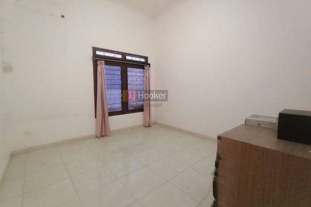 Sewa Rumah Siap Huni. Nyaman Strategis Jl. Sompok Semarang - 8220