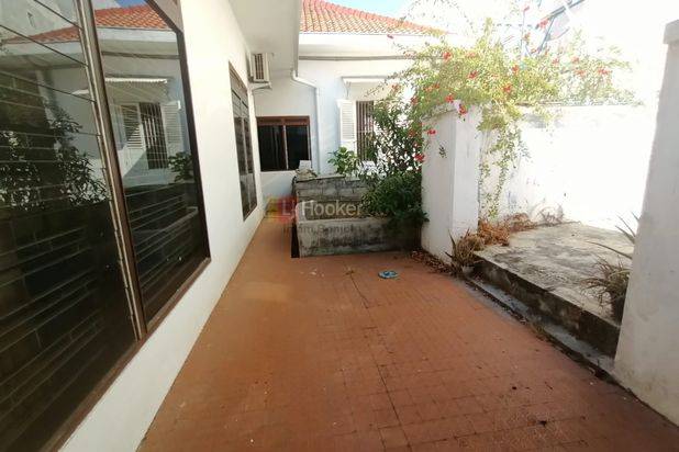 Sewa Rumah Siap Huni. Nyaman Strategis Jl. Sompok Semarang - 8220