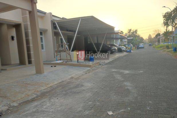 Sewa Rumah Siap Huni. Aman Nyaman. Perumahan Gardenia. Plamongan Semarang - 8223