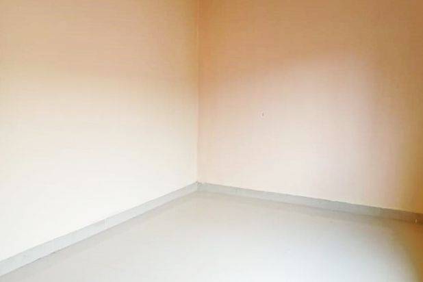 Dijual Rumah 2 Lantai Hadap Timur Row Jalan 10 Meter 