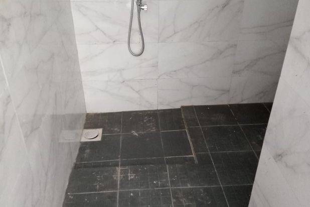 Dijual Rumah Depan Taman Hadap Utara di Batam Center