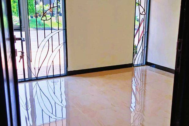 Dijual Murah Rumah Di Royal Grande 1,5 Lantai