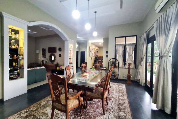 DiJual Rumah Mewah View Lapangan Golf dan Danau di Batam