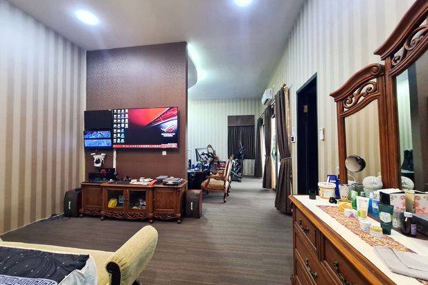 DiJual Rumah Mewah View Lapangan Golf dan Danau di Batam