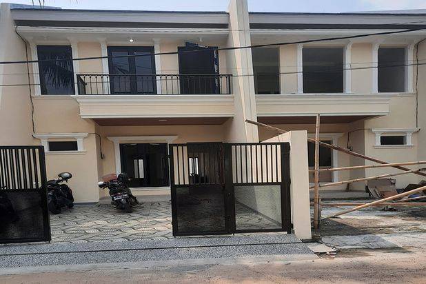 READY RUMAH STRATEGIS MEWAH 50M DR JL RY KODAU BEKASI DKT TOL JAKARTA