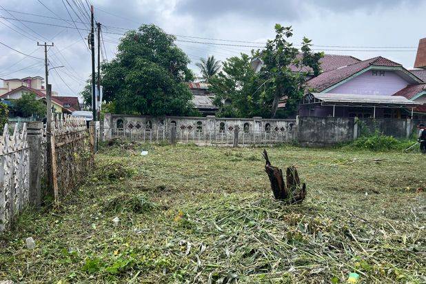 tanah plaju jl. banten pinggir jalan