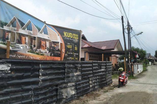 DIJUAL RUMAH DEPAN JALAN DI JOHOR EKA WARNI
