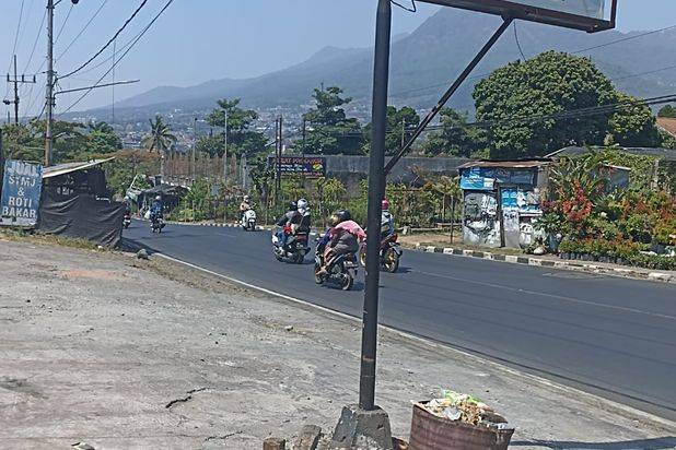 RUKO 2 LANTAI HARGA ISTIMEWA DI BULUKERTO KECAMATAN BATU KOTA BATU.