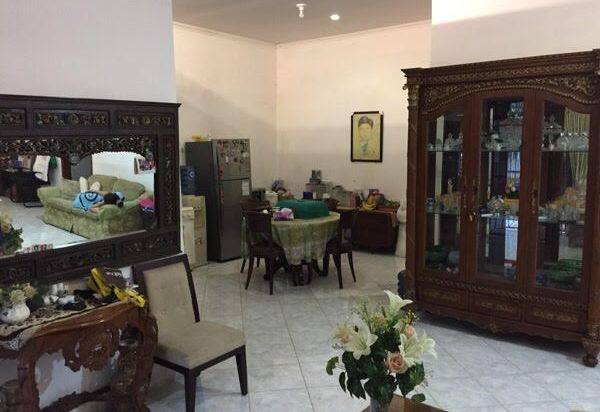 Rumah Dalam Perumahan Reni Jaya Pamulang Dekat Tol Pamulang