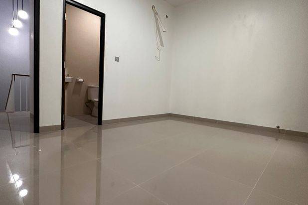 Rumah Baru Siap Huni Dalam Cluster Dekat Pintu Toll Desari