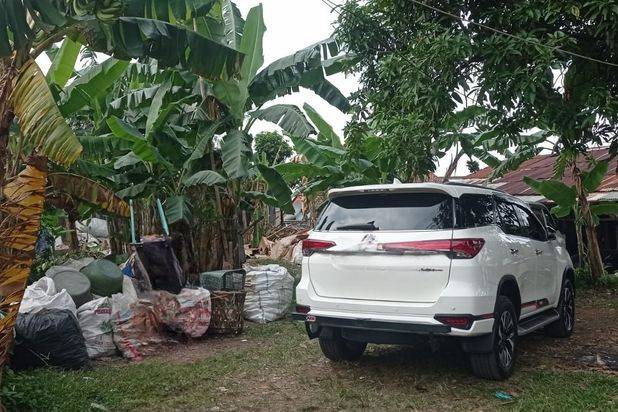 Tanah Hook di Cimanggis Dekat Tol Cisalak Jagorawi Legalitas SHM