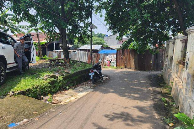 Tanah Hook di Cimanggis Dekat Tol Cisalak Jagorawi Legalitas SHM