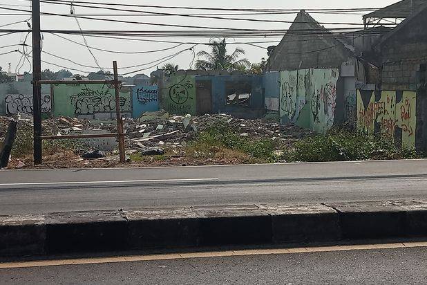 Tanah Tepi Jalan Raya Bogor Area Cibinong Dekat Tol Cisalak
