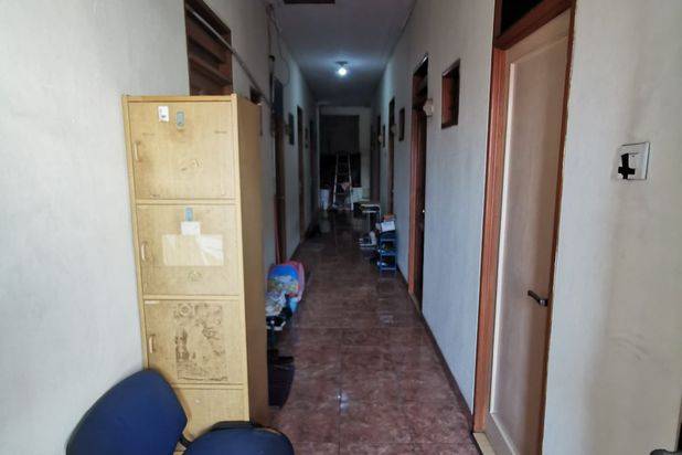 Kost Kostan 16 Kamar di Kebon Jeruk Jakarta Barat, dekat Tol, Kampus, Mall, RS