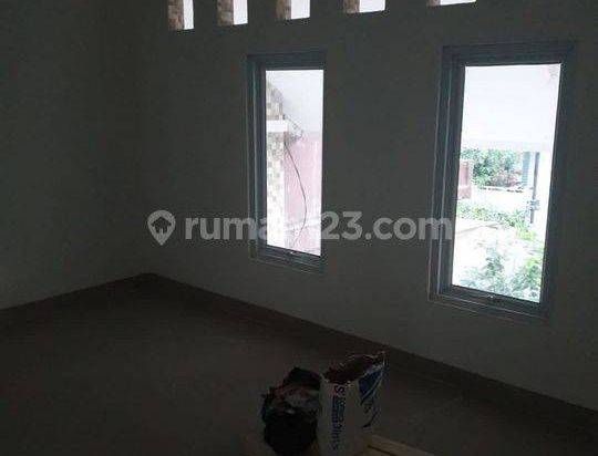 Rumah baru 2 lantai di Pamulang Tangerang Selatan