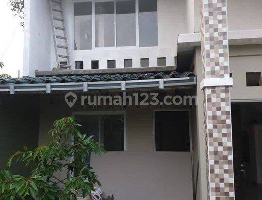 Rumah baru 2 lantai di Pamulang Tangerang Selatan