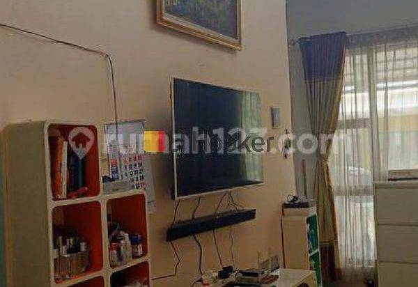 Dijual Rumah 2 Lantai dekat The Park Mall