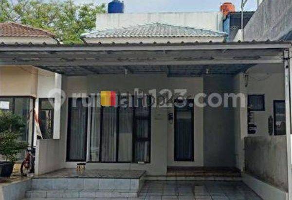 Dijual Rumah 2 Lantai dekat The Park Mall