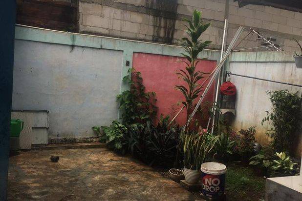 Rumah 2 Lantai Lokasi Dalam Perumahan Area Sukatani Depok