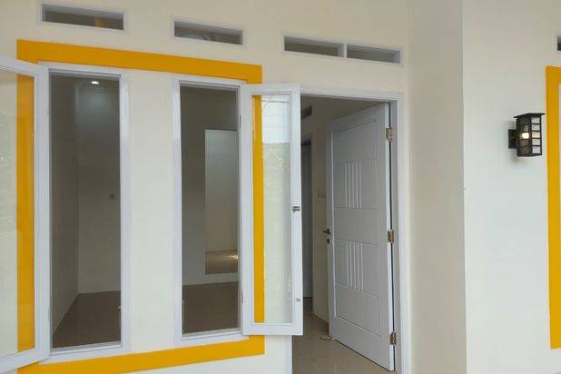DI JUAL RUMAH MURAH MERIAH SIAP HUNI LOKASI STRATEGIS DI KOTA SERANG BARU