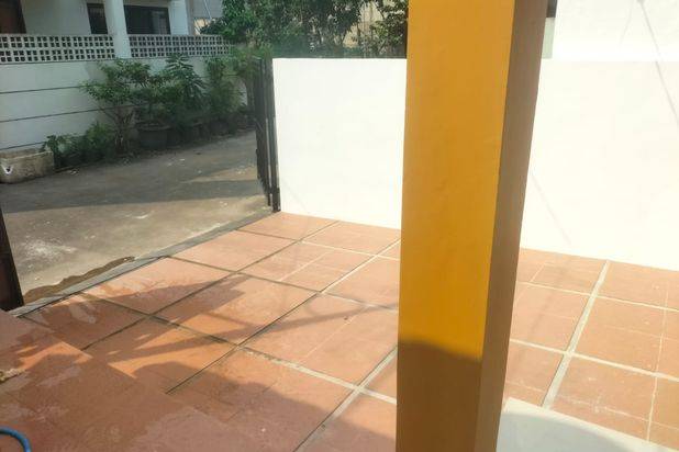 DI JUAL RUMAH KOMERSIL BANGUNAN MINIMALIS HARGA MURAH DI DUKUH ZAMRUD