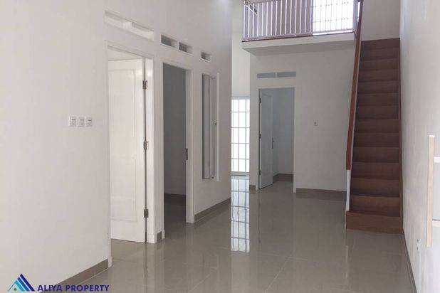 DI JUAL RUMAH SECONDARY TIPE MEZANINE HARGA MURAH DI GRAHA MUSTIKAJAYA