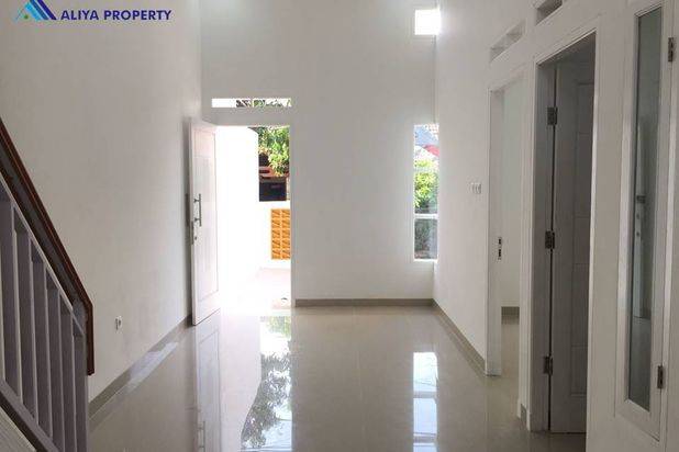DI JUAL RUMAH SECONDARY TIPE MEZANINE HARGA MURAH DI GRAHA MUSTIKAJAYA