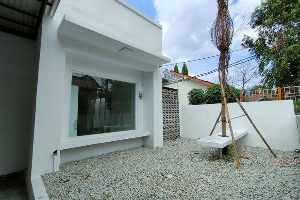 DI JUAL RUMAH SECONDARY DESIGN SCANDINAVIAN HARGA MURAH DI GRAHA MUSTIKAJAYA