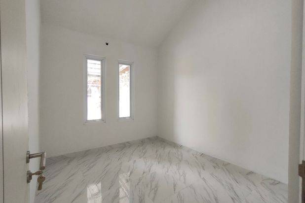 DI JUAL RUMAH SECONDARY DESIGN SCANDINAVIAN HARGA MURAH DI GRAHA MUSTIKAJAYA