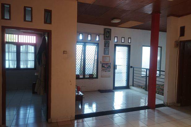 DI JUAL RUMAH 2 LANTAI SECONDARY HARGA MURAH SIAP HUNI DI JATI ASIH