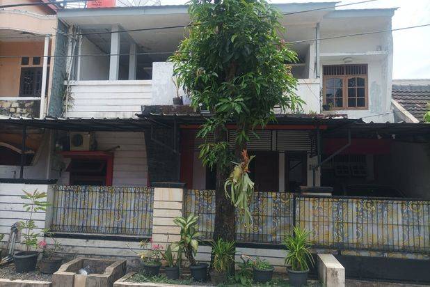 DI JUAL RUMAH 2 LANTAI SECONDARY HARGA MURAH SIAP HUNI DI JATI ASIH