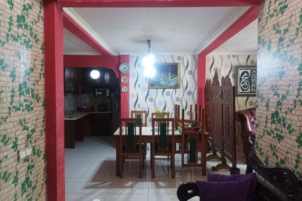 DI JUAL RUMAH 2 LANTAI SECONDARY HARGA MURAH SIAP HUNI DI JATI ASIH