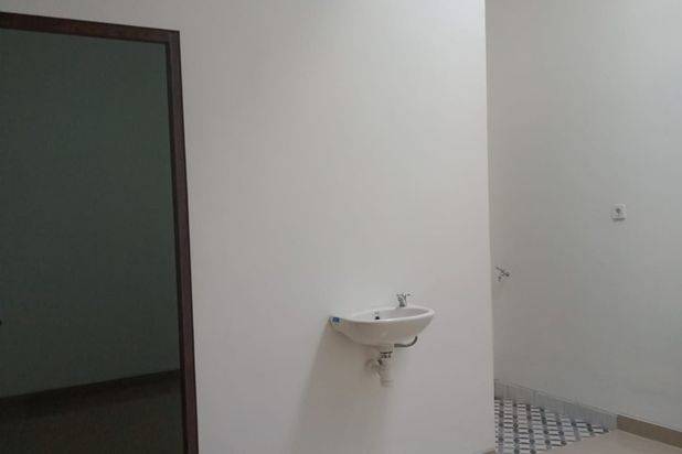 RUMAH DI JUAL MURAH PLUS MEZANINE MEWAH SIAP HUNI DI BEKASI TIMUR REGENCY